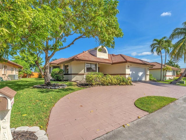 4 of 52 - 7431 Nw 39th St, Lauderhill, FL