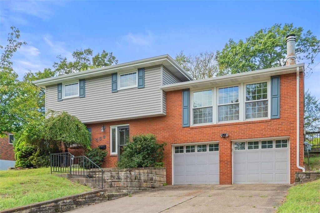 586 Galway Drive, Bethel Park