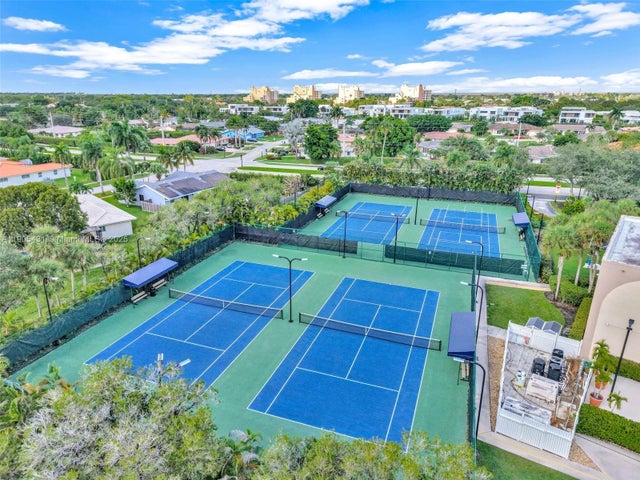 4 of 25 - 453 Lakeview Dr 1, Weston, FL