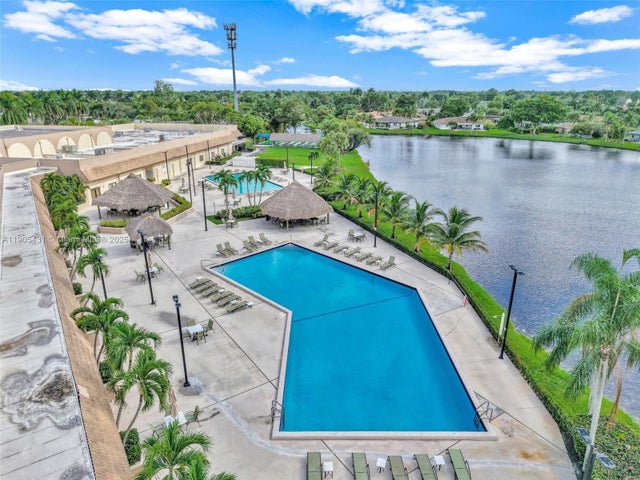 5 of 25 - 453 Lakeview Dr 1, Weston, FL