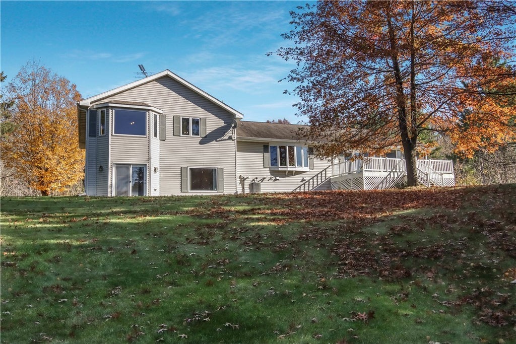 14632 365th Street, Stanley