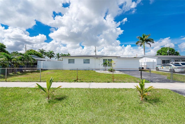 5 of 35 - 5420 Nw 182nd St, Miami Gardens, FL