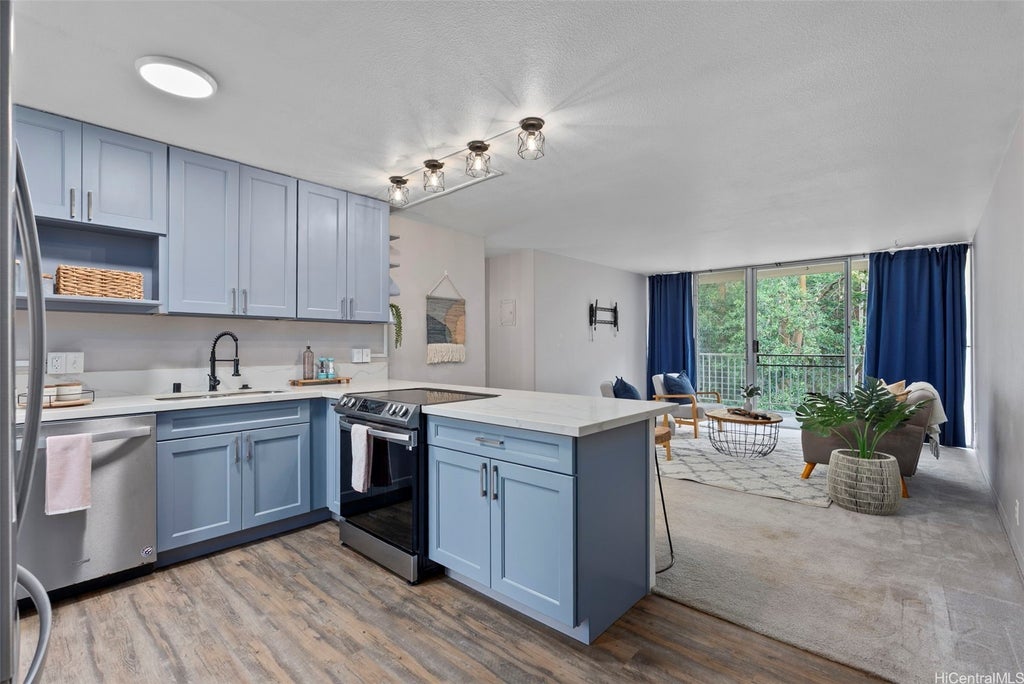 (unit #c202) 95-2039 Waikalani Place, Mililani