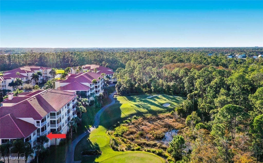 4863 Hampshire Ct 106, Naples