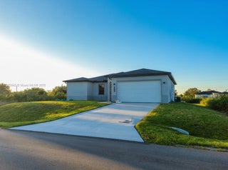 Photo of Listing #A11905942