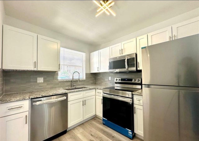 6750 Royal Palm Blvd 110e, Margate