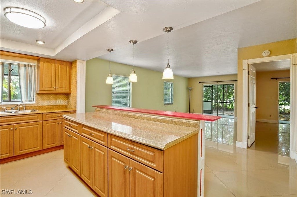 4300 Gulfstream Dr 1b, Naples