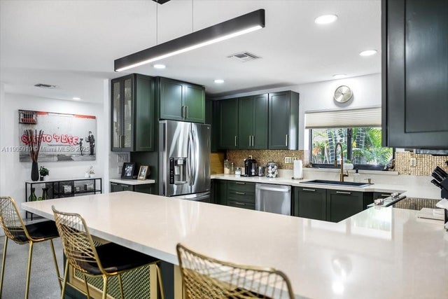 5 of 31 - 3008 Ne 1st Terrace, Wilton Manors, FL