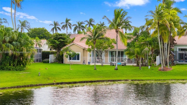 5 of 65 - 1171 Laguna Springs Dr, Weston, FL