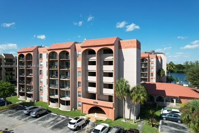 4 of 19 - 5201 Nw 7th St 507, Miami, FL