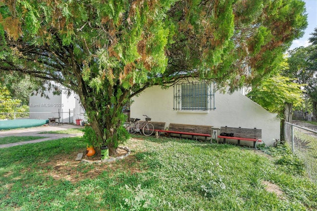 3 of 13 - 4815 Nw 6th Ave, Miami, FL