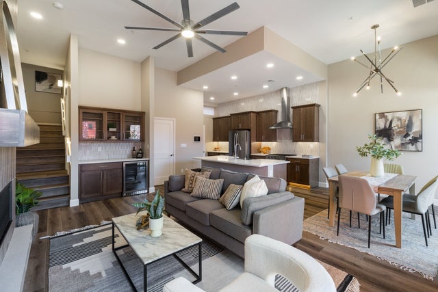 742 Avenida Veracruz # 46, Santa Fe