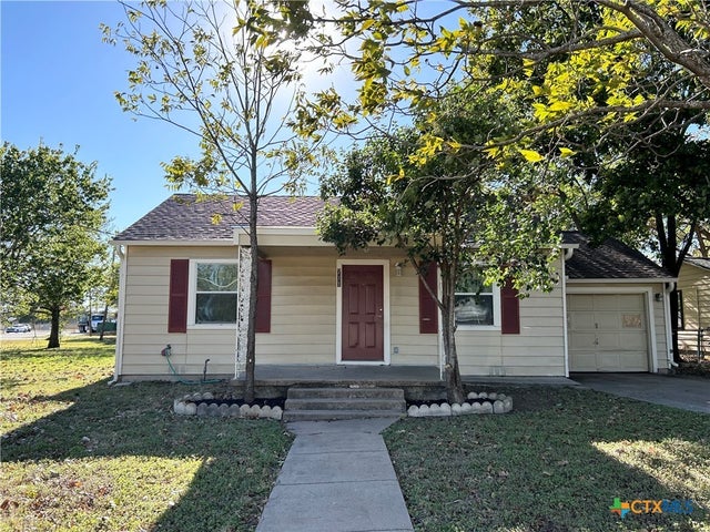 711 E 8th Avenue, Belton