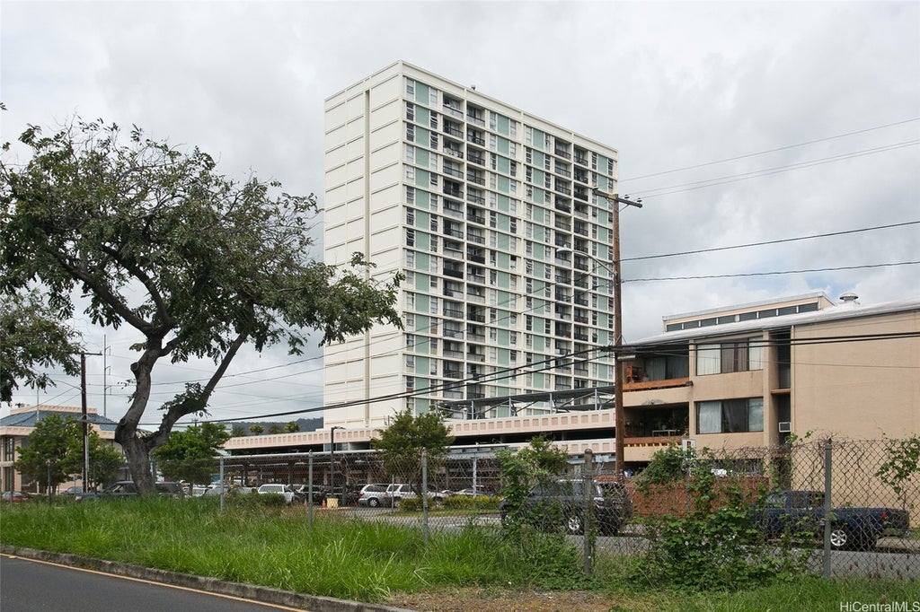 (unit #17h) 1425 Liliha Street, Honolulu