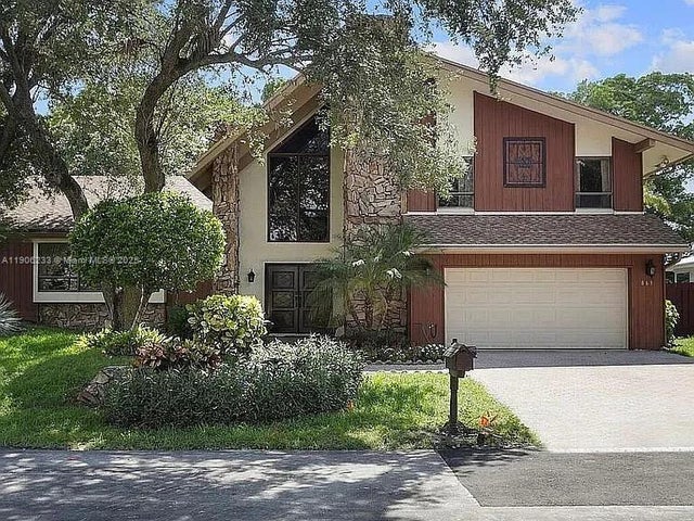 863 W Coco Plum Cir, Plantation