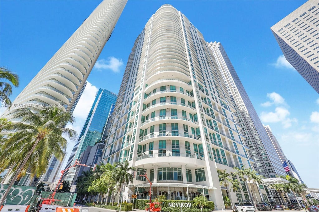 300 S Biscayne Blvd L-414, Miami