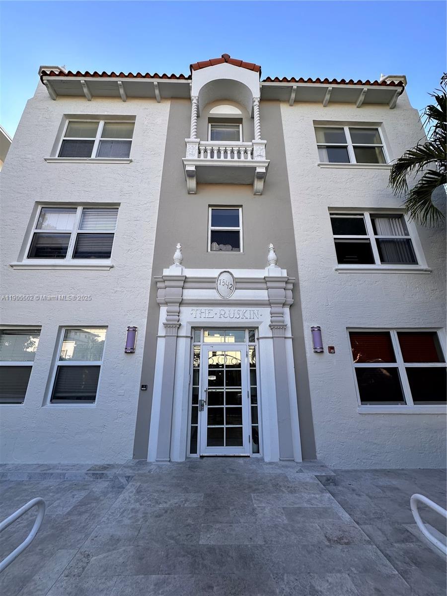 1542 Drexel Ave 107, Miami Beach