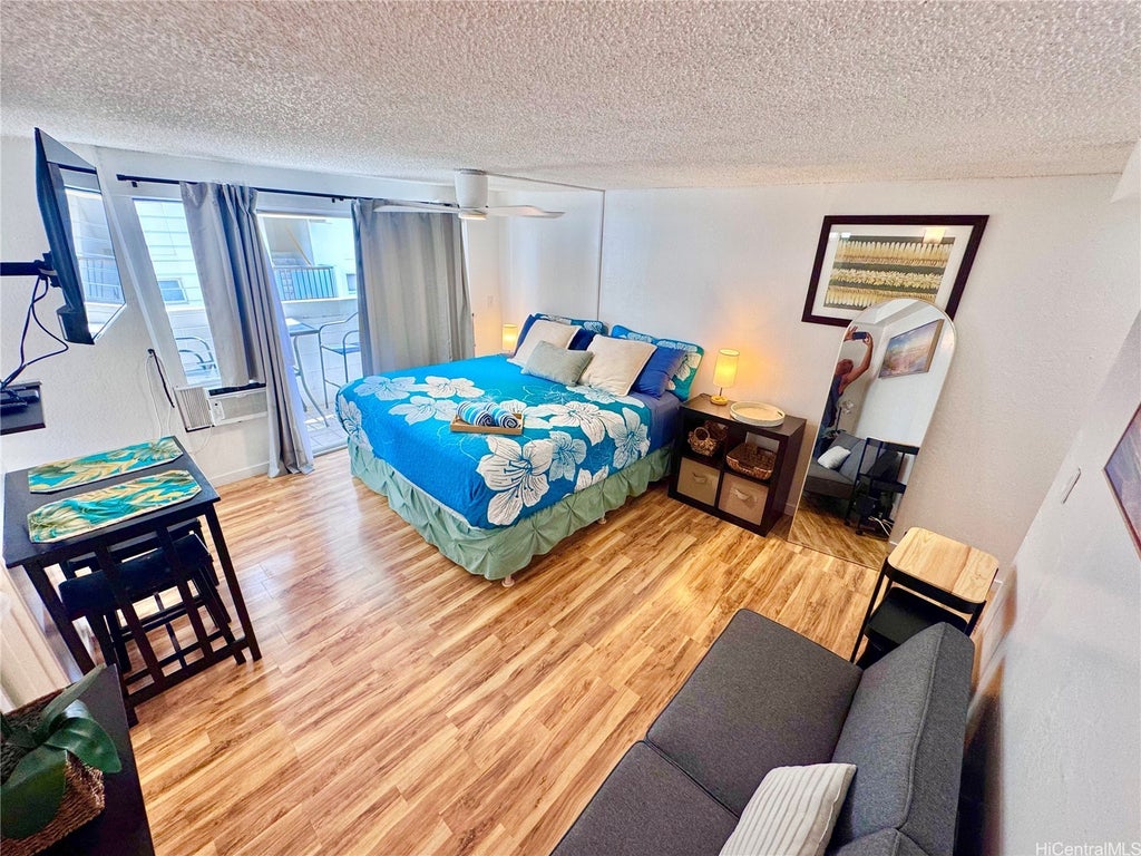 (unit #1008a) 2450 Prince Edward Street, Honolulu
