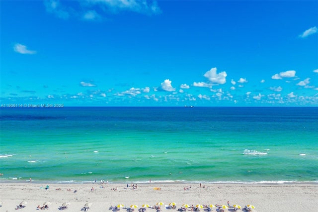 4 of 42 - 100 Lincoln Rd 502, Miami Beach, FL