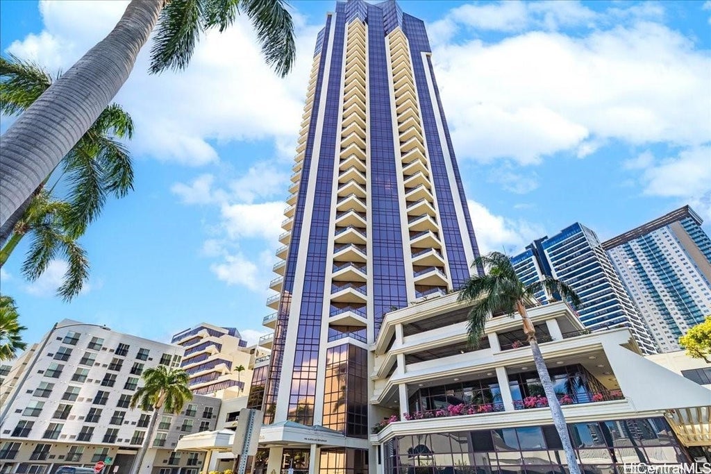 (unit #1802) 725 Kapiolani Boulevard, Honolulu