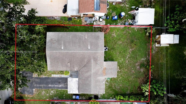 5 of 31 - 6620 Charleston St, Hollywood, FL