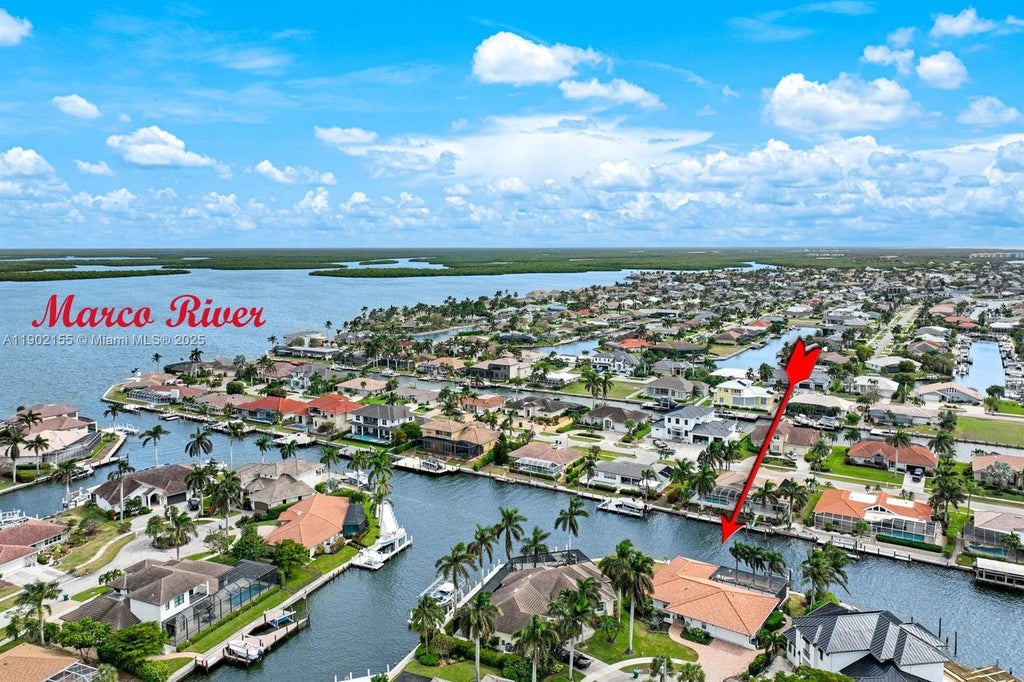 418 Tarpon Ct, Marco Island