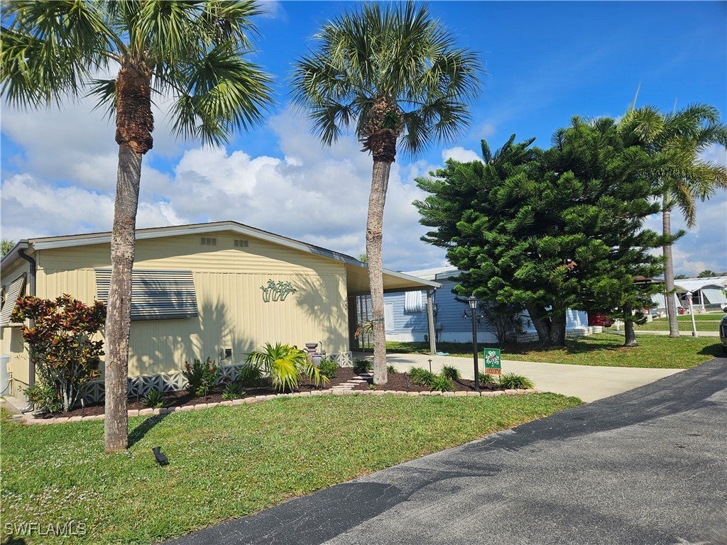 45 Aquamarine Ave 45q, Naples