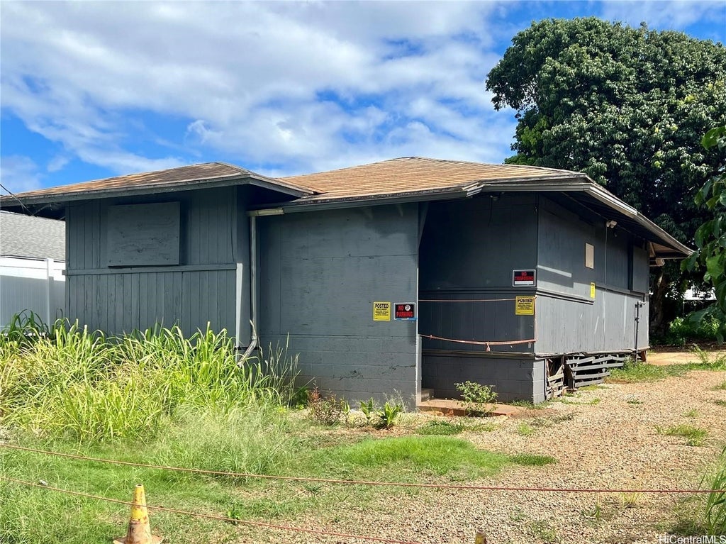 216 Walker Avenue, Wahiawa