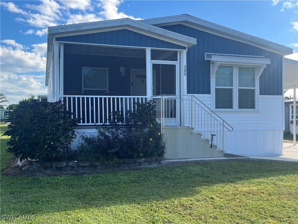 240 Ocean Reef Ln, Naples