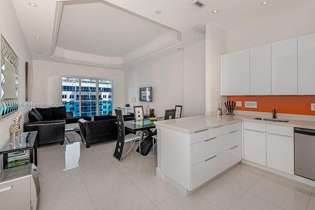 3 of 28 - 2301 Collins Ave 1619, Miami Beach, FL