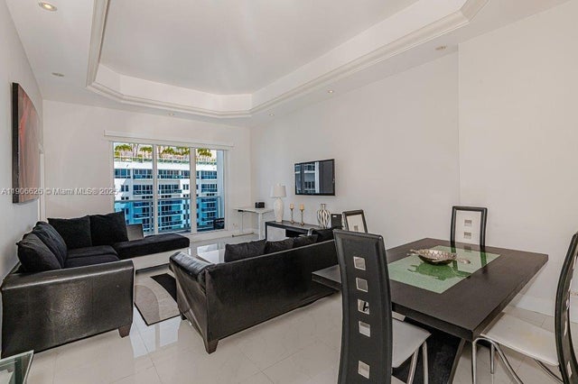 5 of 28 - 2301 Collins Ave 1619, Miami Beach, FL