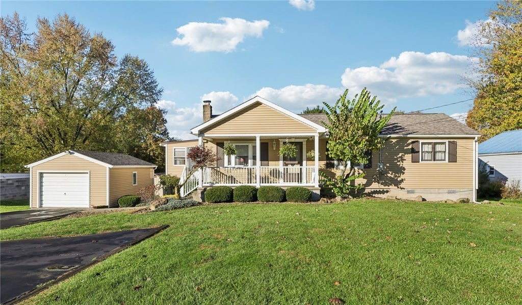 2422 Ridgewood Court, Shenango