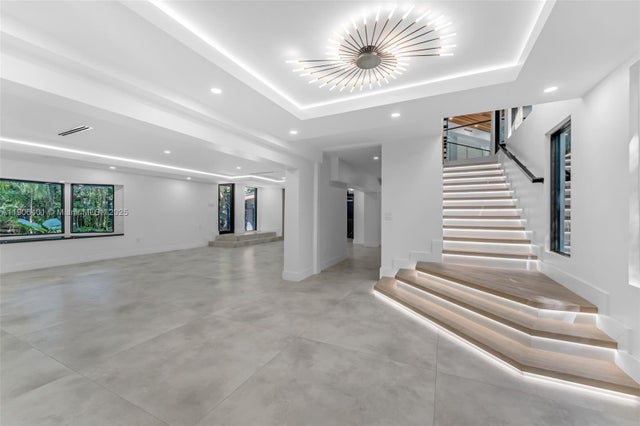 4 of 77 - 6525 Sw 133rd Dr, Pinecrest, FL