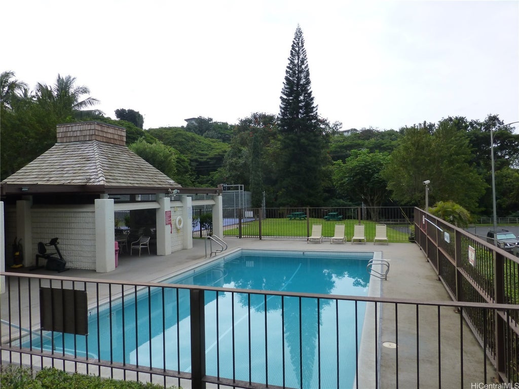 (unit #6e) 98-500 Koauka Loop, Aiea