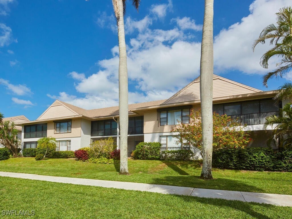 415 10th Ave S 7, Naples