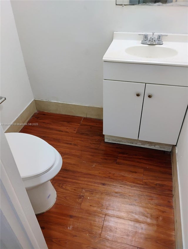 2 of 9 - 2029 Nw 46th Ave E107, Lauderhill, FL