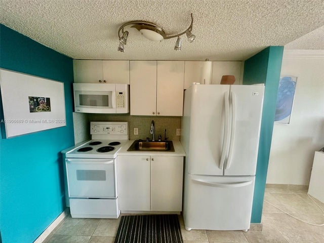 5 of 27 - 3000 E Sunrise Blvd 5h, Fort Lauderdale, FL