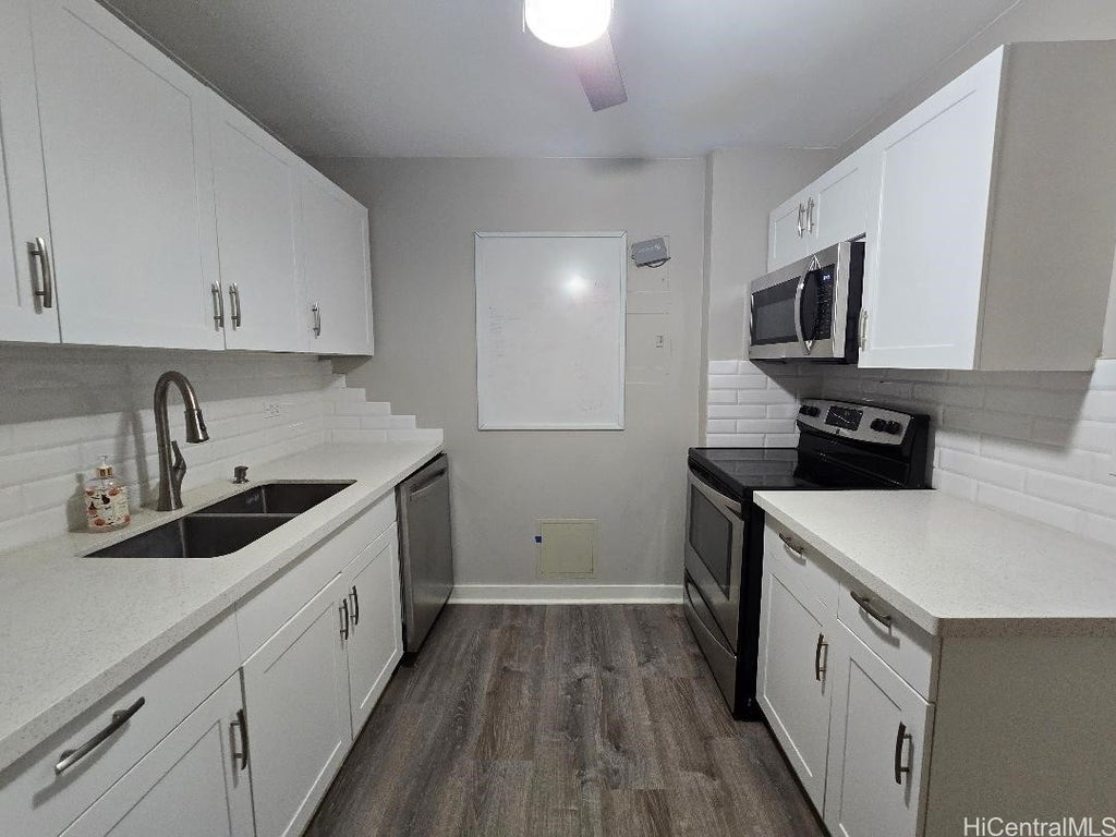 (unit #5-106) 98-1030 Moanalua Road, Aiea