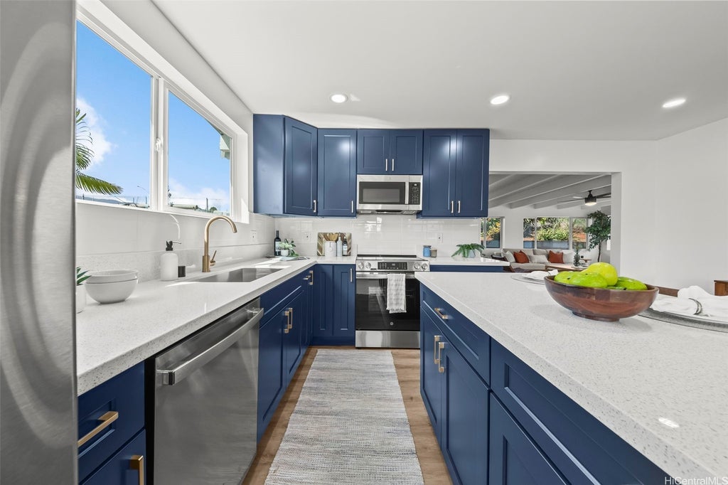 94-540 Loaa Street, Waipahu