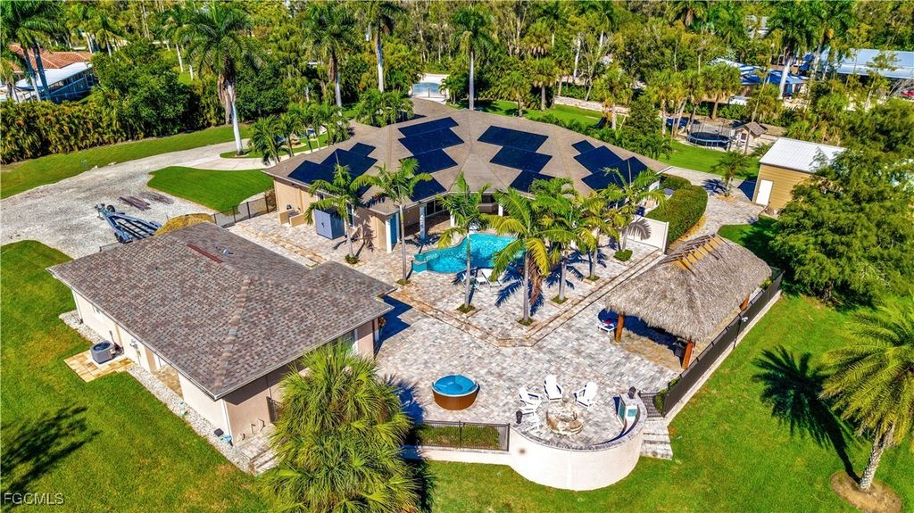 6480 Pine Cone Ct, FORT MYERS