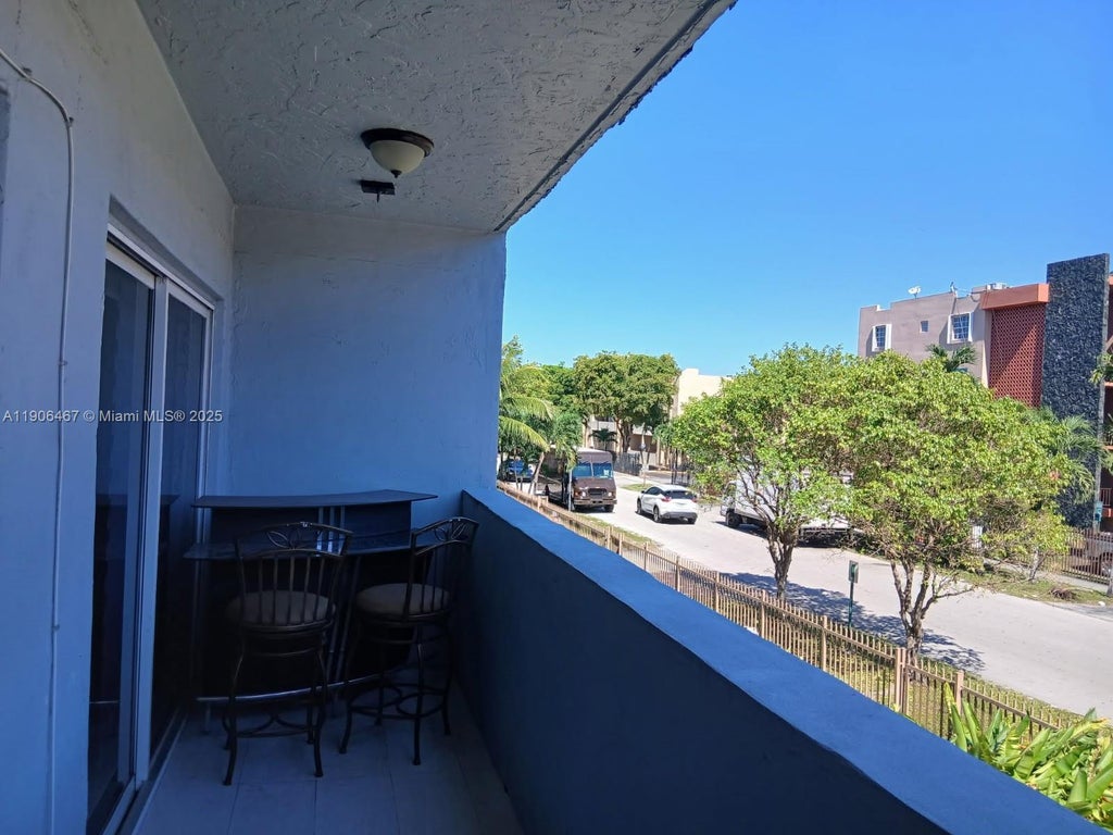 6070 W 19th Ave 110, Hialeah