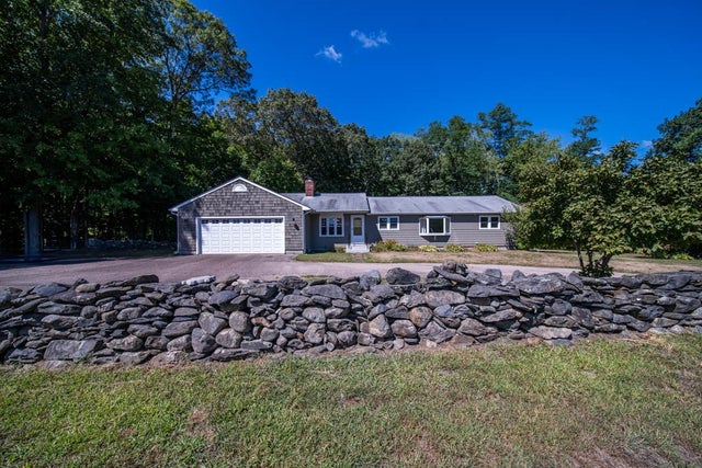 130 Austin Rd, North Kingstown