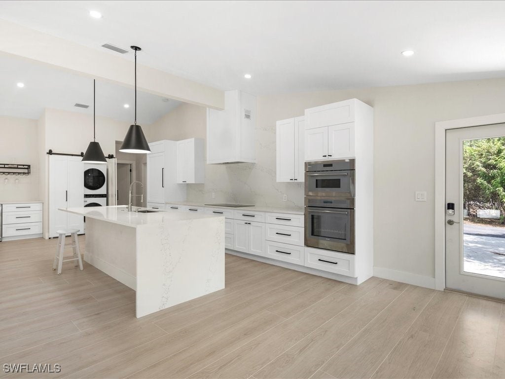 6800 Bottlebrush Ln, Naples