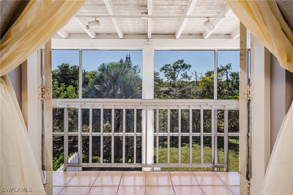 20 Watercolor Way, Naples