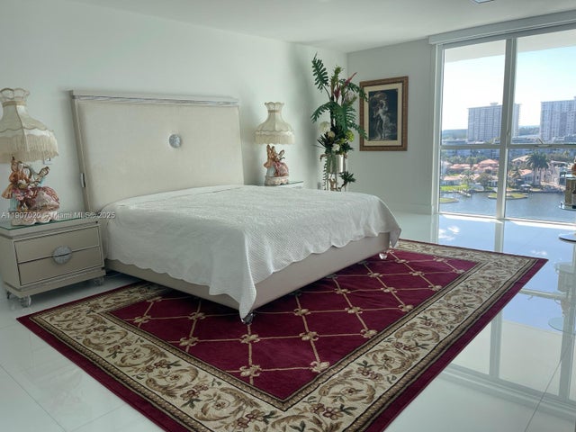 400 Sunny Isles Blvd 906, Sunny Isles Beach