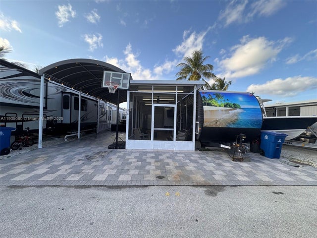 325 Calusa St 44, Key Largo