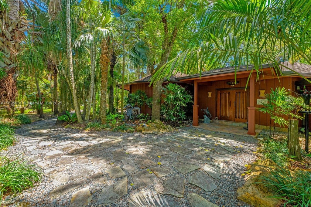 22800 Sw 157th Ave, Miami