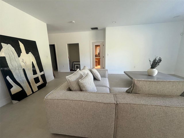 4 of 29 - 12790 Sw 91st Ave, Miami, FL