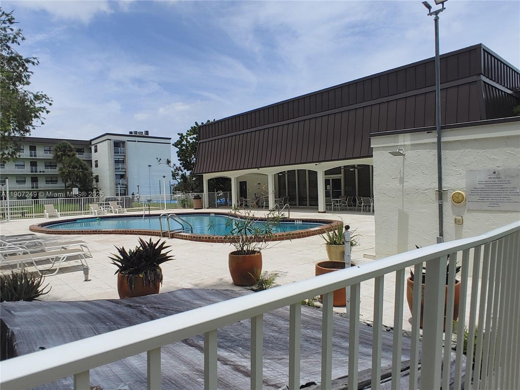 500 Ne 2nd St 110, Dania Beach