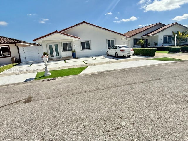 1245 Sw 141st Ave, Miami